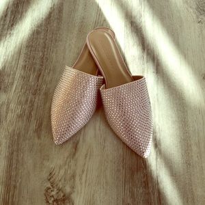 Wild Diva Pink/Beige Flats. Never Used!